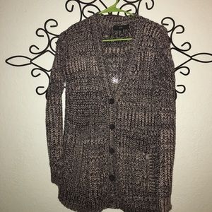 Price Drop🤗Tan and Black Oversized Sweater