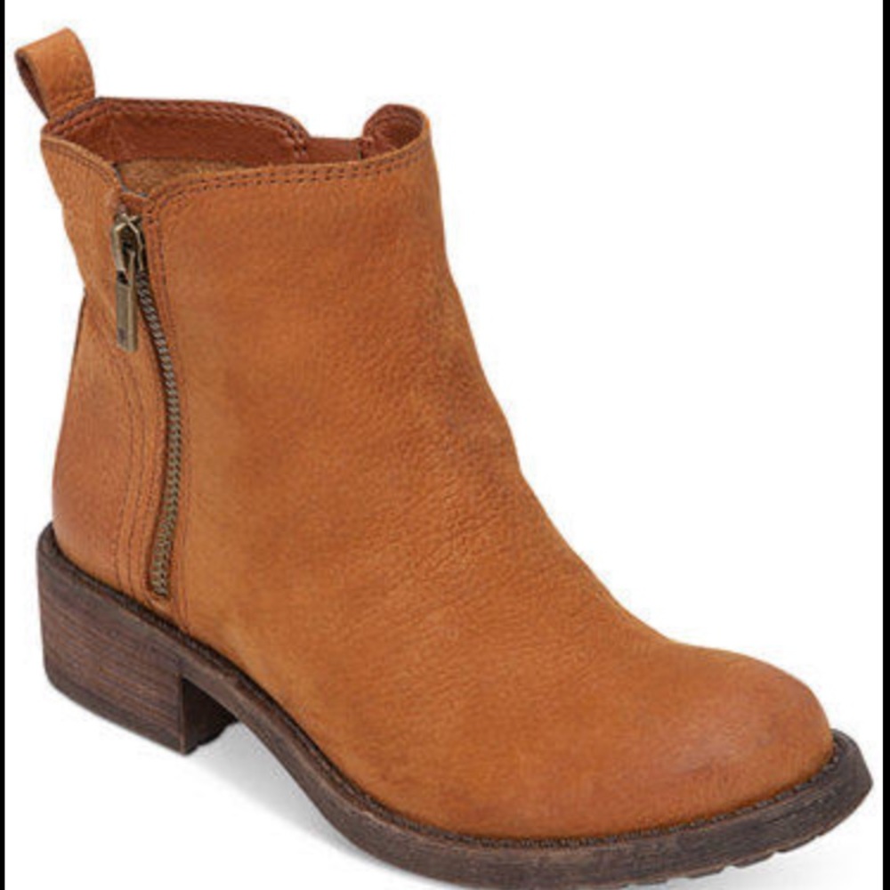 Lucky brand boots