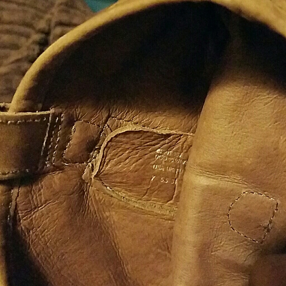 New never worn UGG Women's Booties in Brown