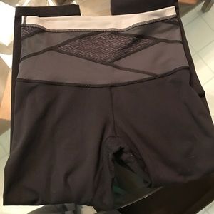 Lululemon crop pant size 8