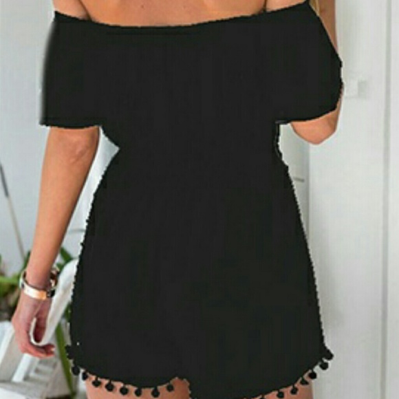 5⭐ Adorable romper 💋☘ 1blk & 1white - Picture 2 of 4