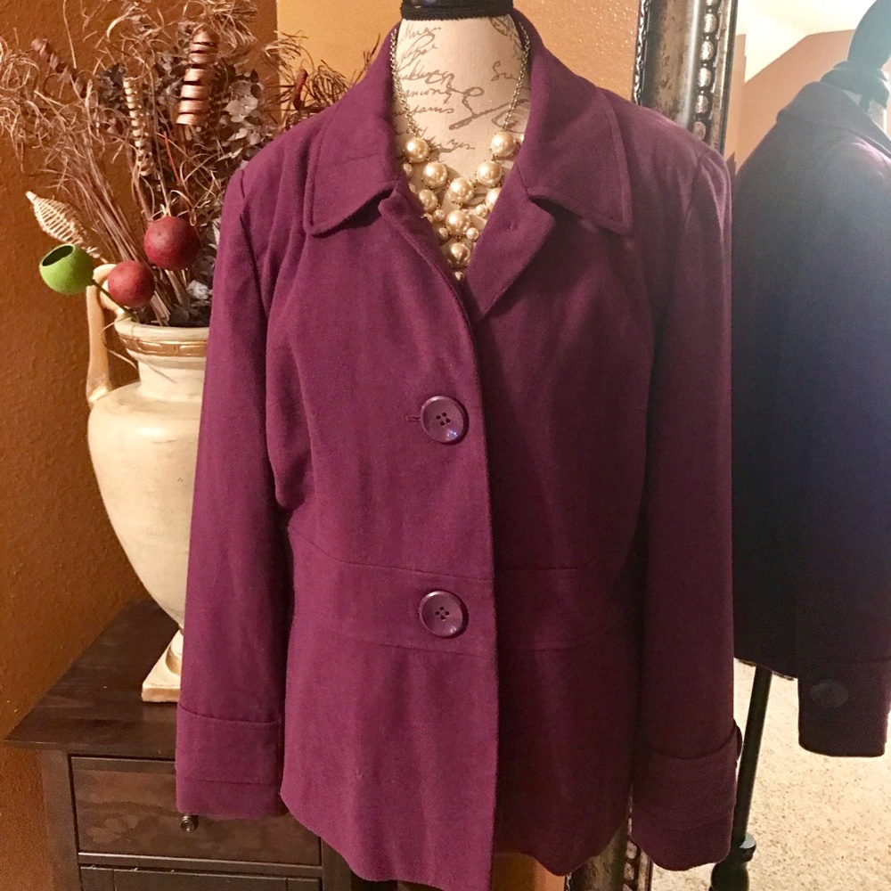 Suit Jacket in a Violet color.
