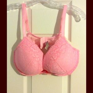 VSC pink bra