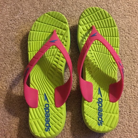speedo flip flops womens