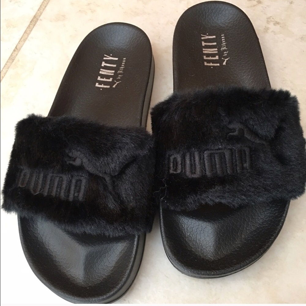 Black funny Fenty Puma Slippers 😍😍😫