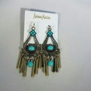 Earring NWT