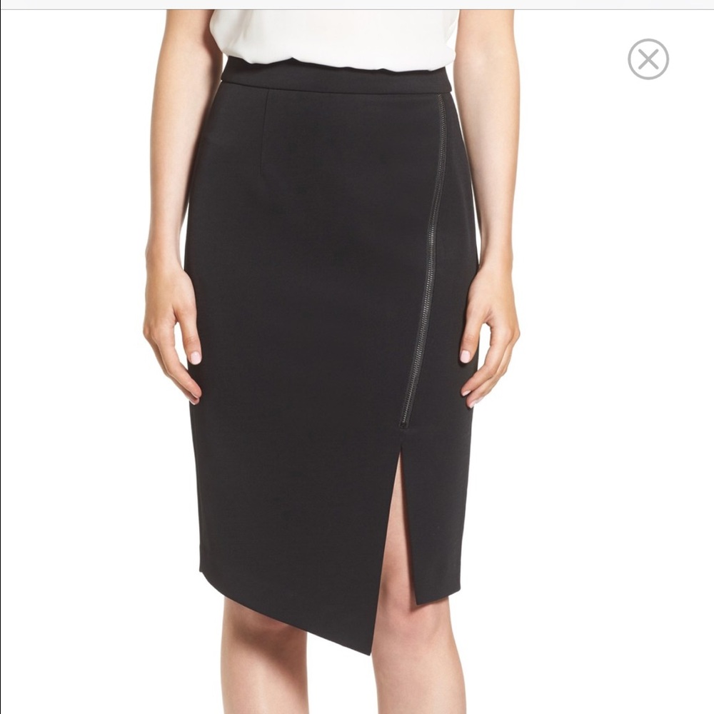 NWOT Halogen Asymmetrical Zip Pencil Skirt