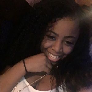 Meet your Posher, Sharee