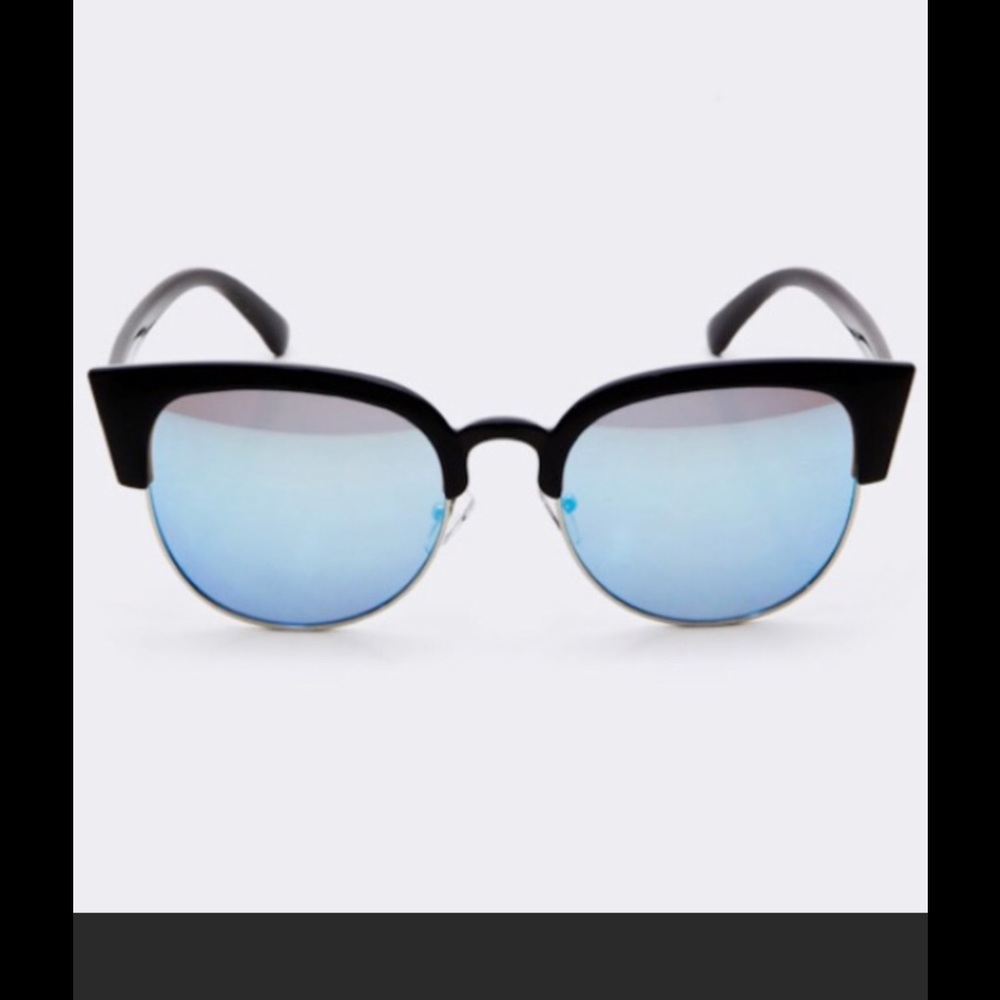 Mirrored Sunglasses - Picture 3 of 3