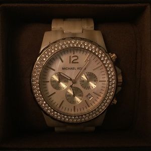 LIKE NEW! Michael Kors Watch