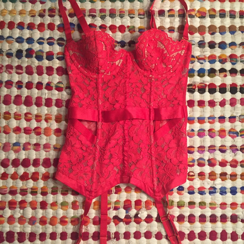 🚫SOLD Victoria's Secret red lace lingerie