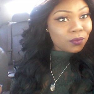 Meet your Posher, Riane