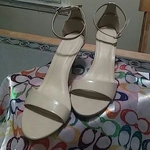 CLEARANCE SALE ON SEXY LEATHER ANKLE SRAP HEELS