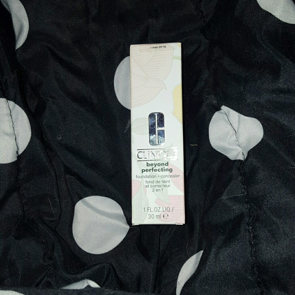 Clinique beyond perfecting foundation