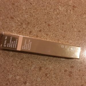 Becca Champagne Pop Shimmering Skin Slimlight