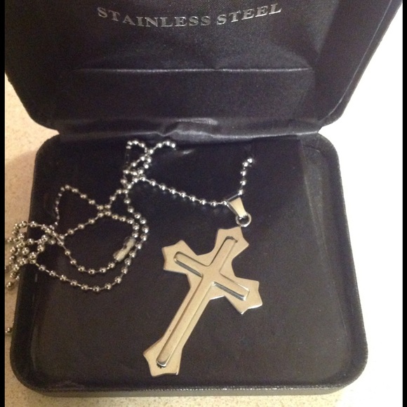 Boutique Other - ❤️SALE❤️Men's Stainless Steel cross necklace. NWT