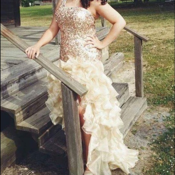Prom Dress - Picture 4 of 4