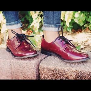 ‼️SALE‼️FOREVER 21 BURGUNDY OXFORD FLATS