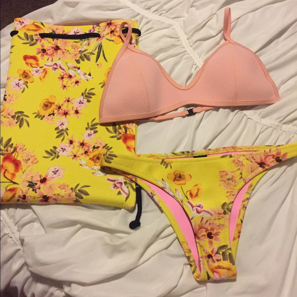 Triangl Estella Blush