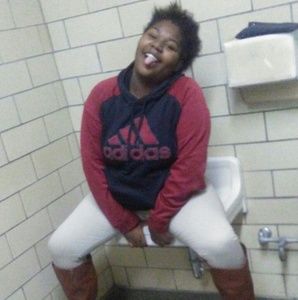 Meet your Posher, Beverly