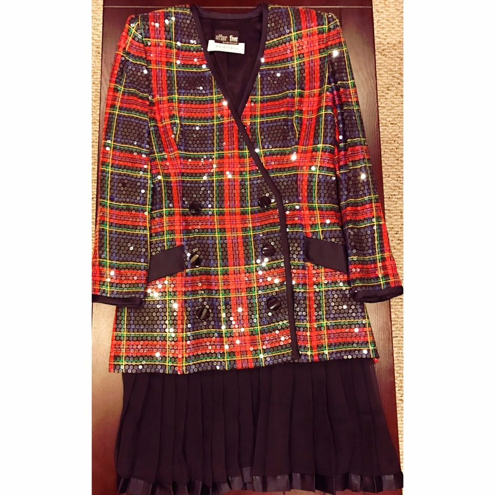 VINTAGE sequined blazer & matching pleated skirt