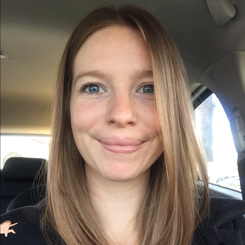 Meet your Posher, Lorelei