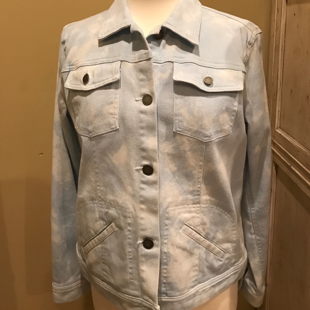 Stone-washed denim jacket.