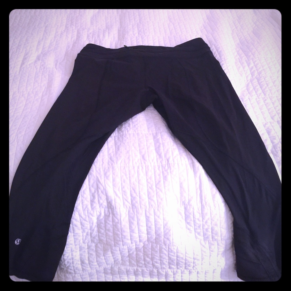 Lululemon leggings great condition!!🏃🏻‍♀️