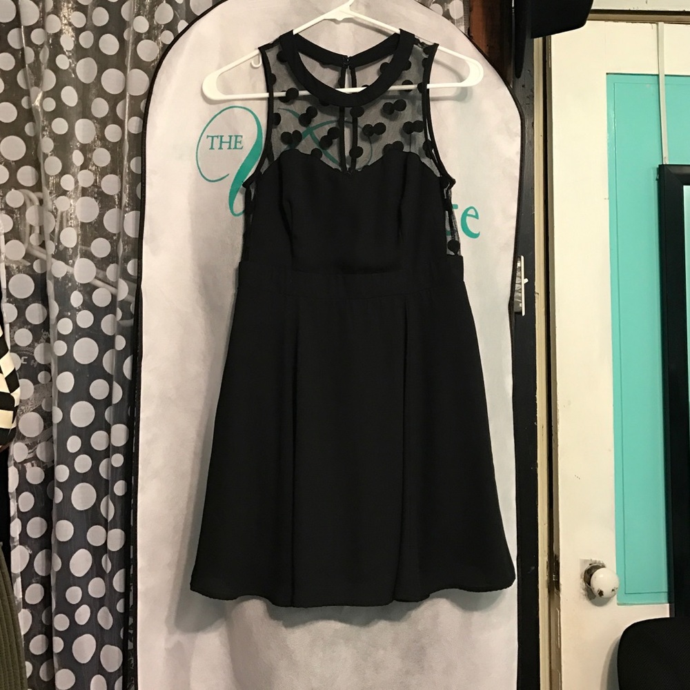 Black poka-dot detail dress!