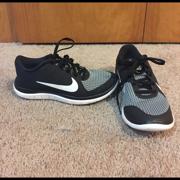 Nike Free - Picture 2 of 2