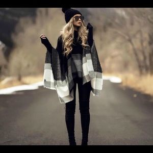 Long sleeve poncho
