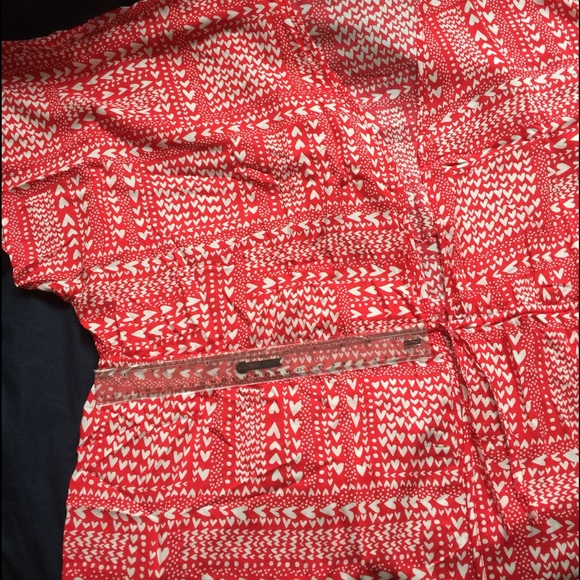 Victoria's Secret Kimono. NIP. OS - Picture 5 of 5