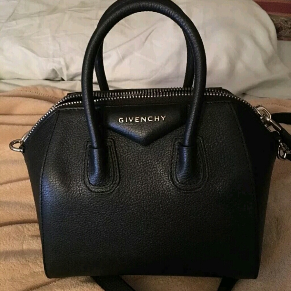 Givenchy Antigona Mini