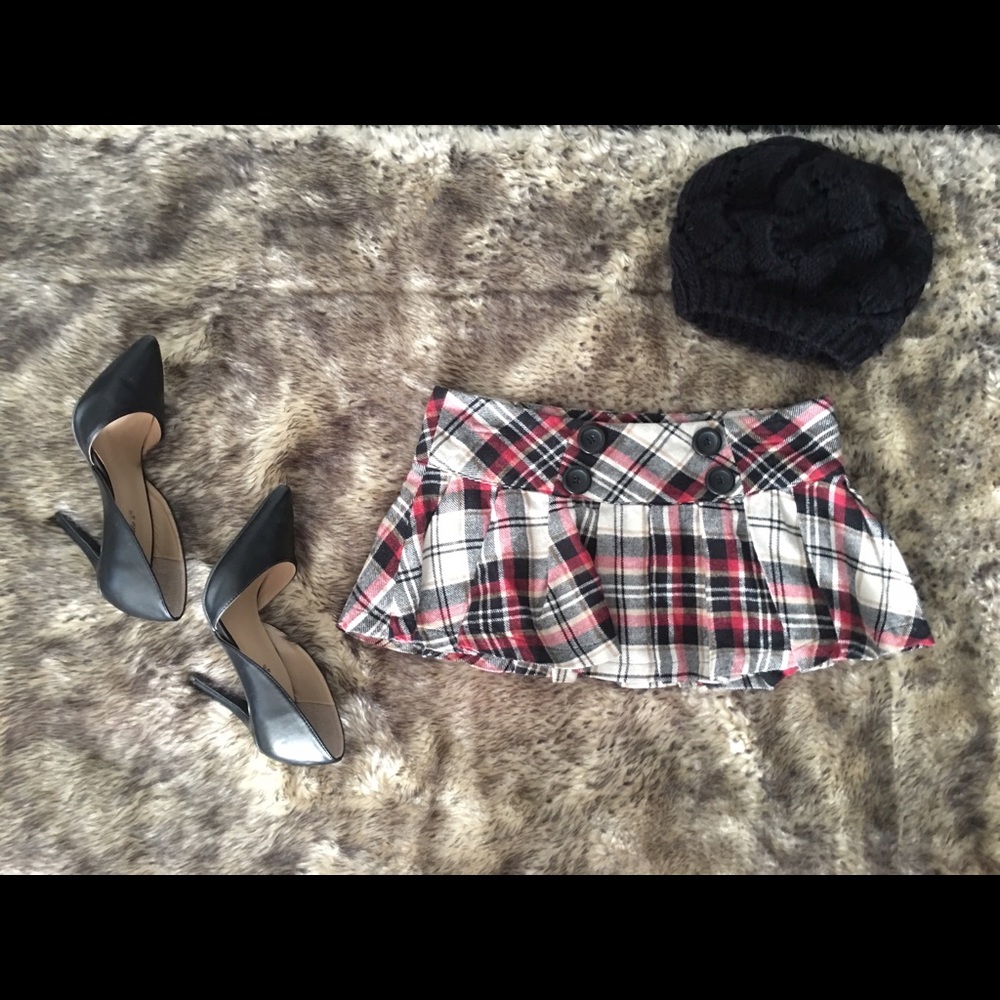 Plaid mini skirt