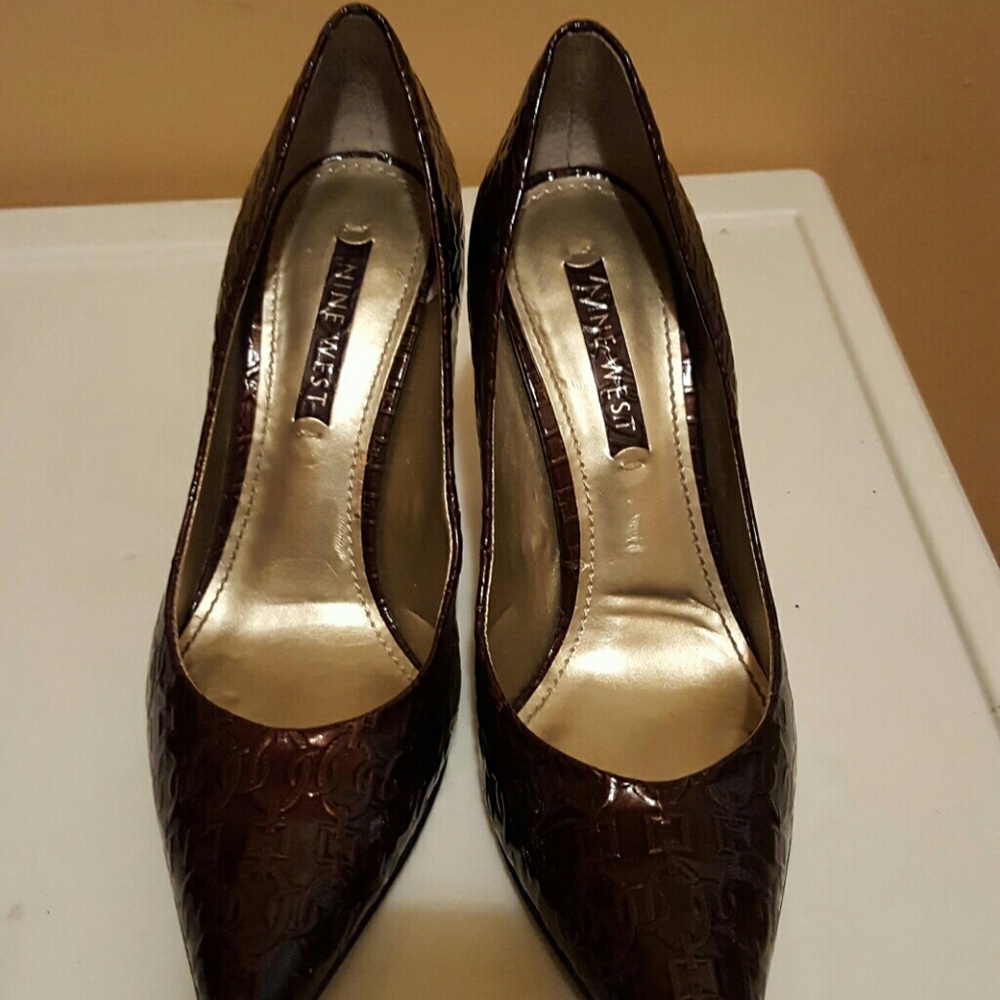 Snake skin Pump