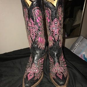 Corral distressed genuine leather cowboy boots