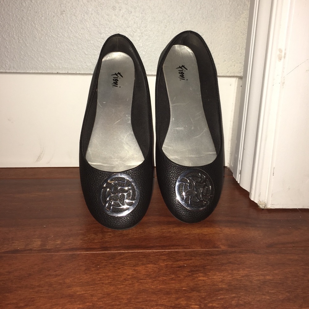 Black flats