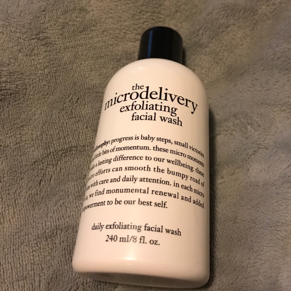 *NEW* Philosophy Microdelivery exfoliating wash