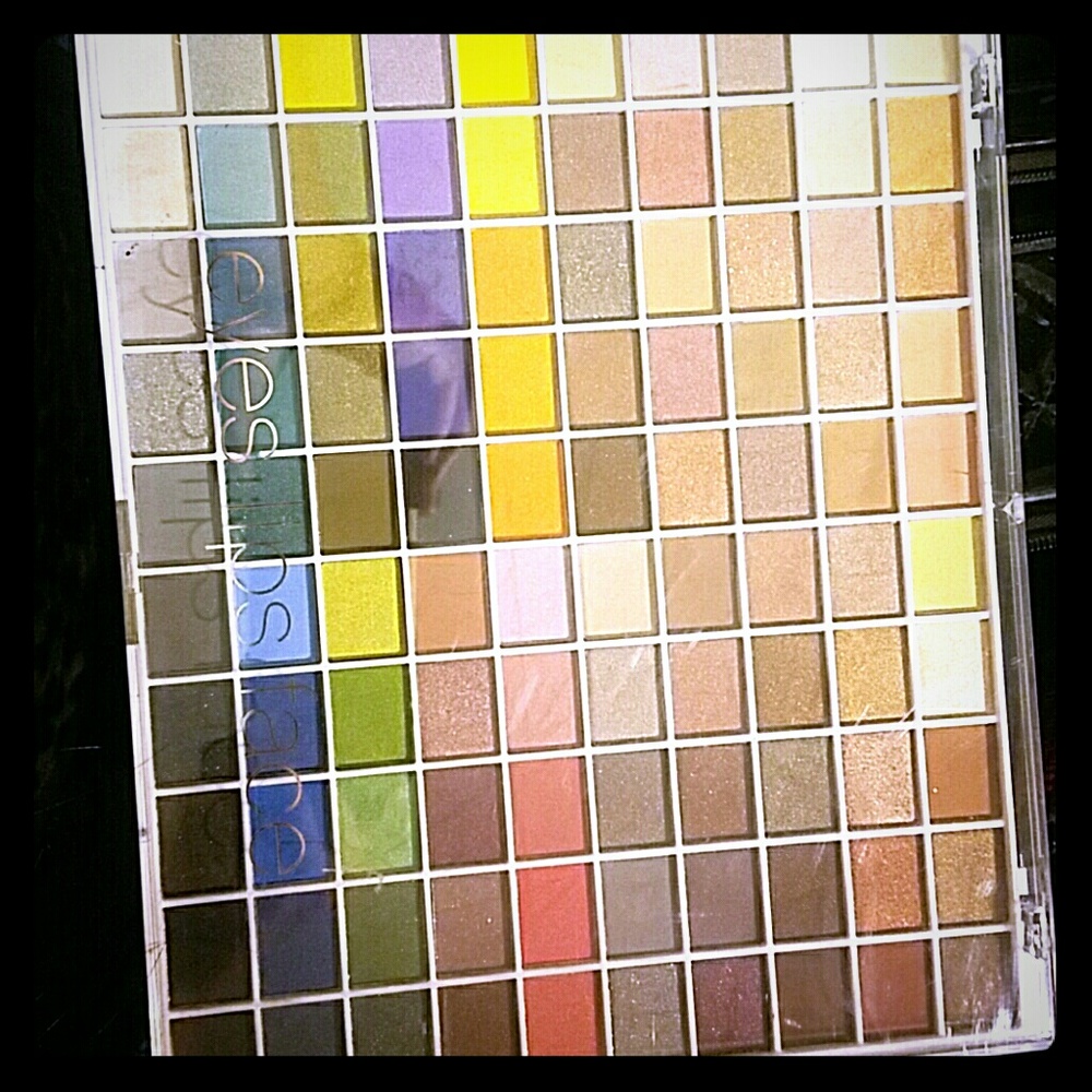 Elf eyeshadow pallette