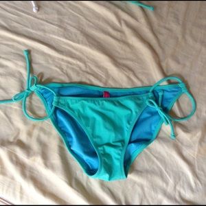 Victoria's Secret string bikini - sea green? Sm