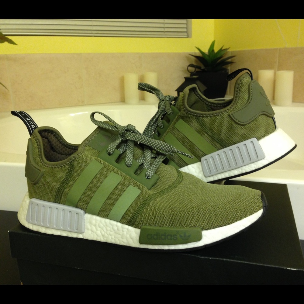 ADIDAS NMD R1 "oLiVe"