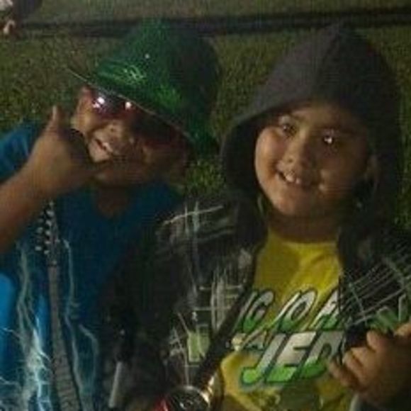 Meet your Posher, Lisa - Picture 1 of 1