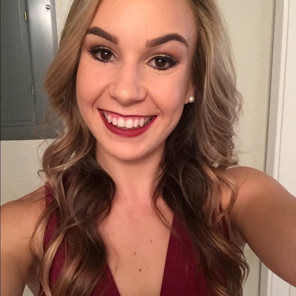 Meet your Posher, Kelly