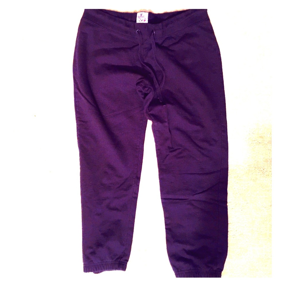 Black Capri sweatpants
