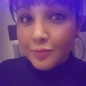 Meet your Posher, Desiree