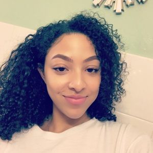 Meet your Posher, Marielys