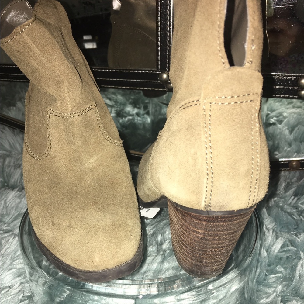 Booties - Picture 3 of 3