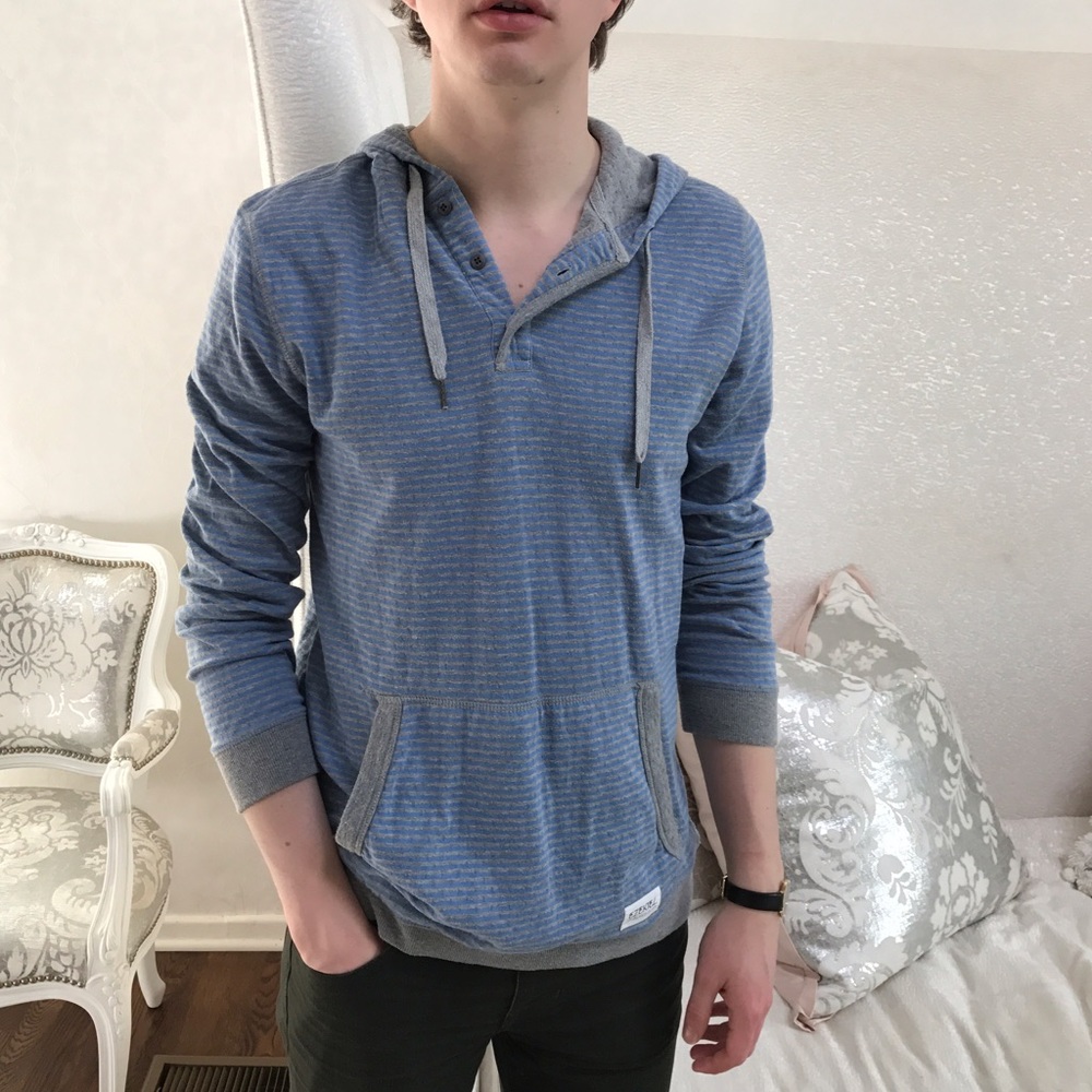 Ezekiel light hoodie