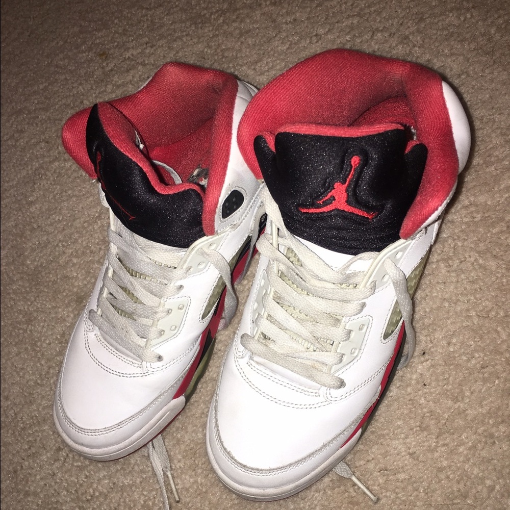 Jordan 5 Black Tongue