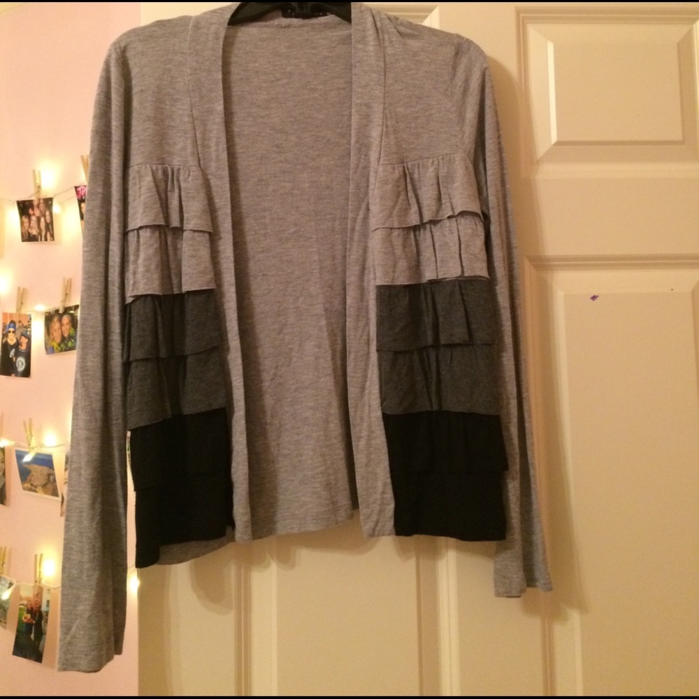 Ombré ruffled cardigan